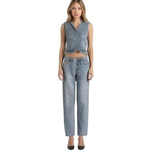 Zara Straight Legged Frayed Bottom Jeans Size 0